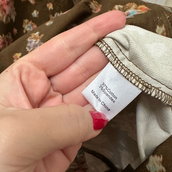 Tuckernuck Hazel Bouquet Corduroy Clifton V-neckline Mini Dress brown Medium - Picture 9 of 10